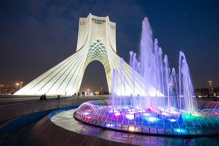 میدان آزادی شهر تهران