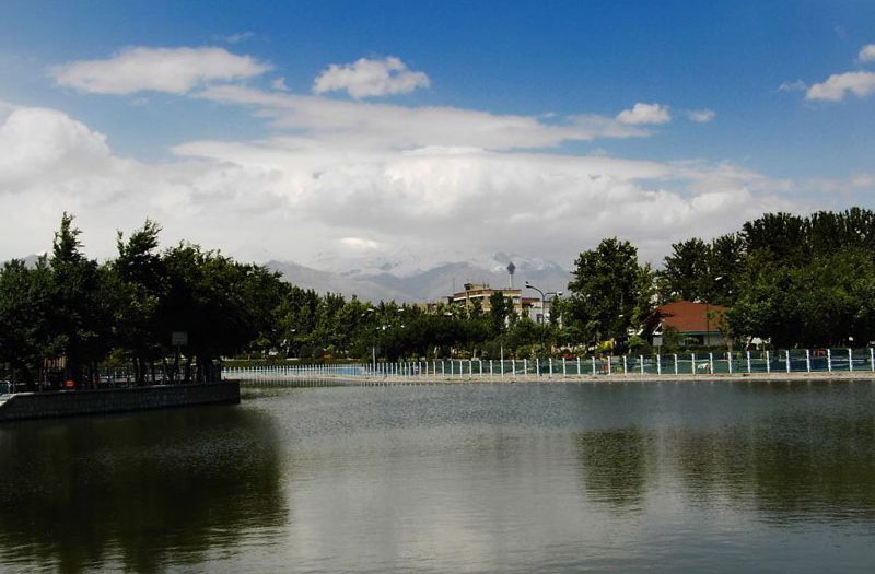 دریاچه پارک المهدی
