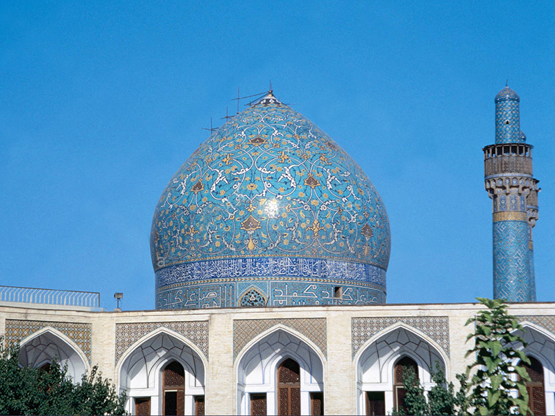 مدرسه چهارباغ در اصفهان
