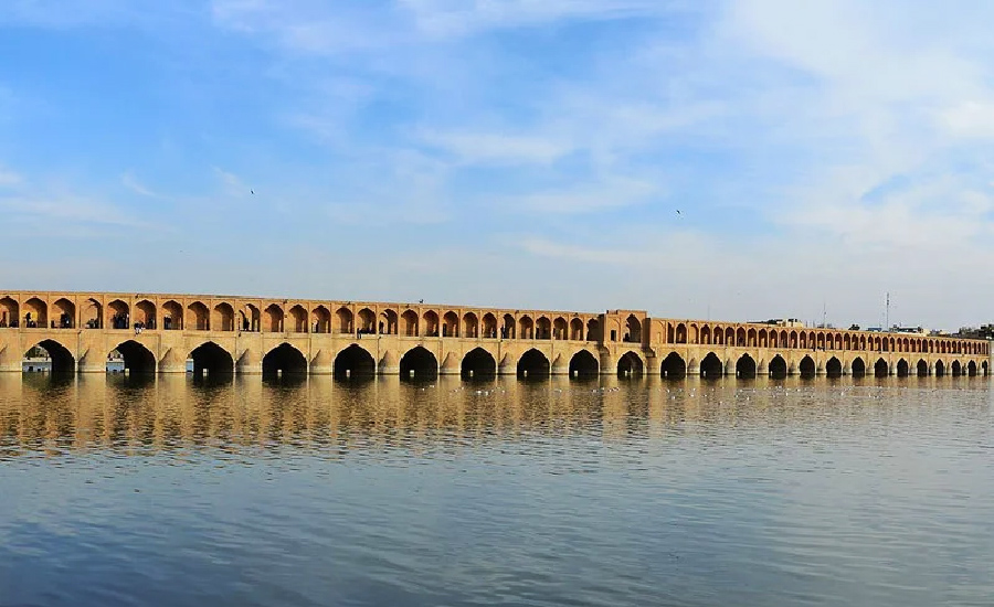 سی‌وسه پل اصفهان