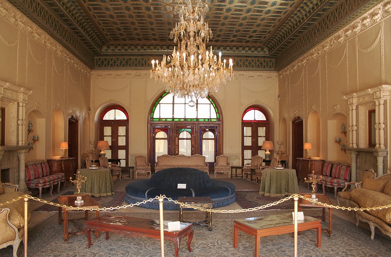 موزه باغ عفیف‌آباد