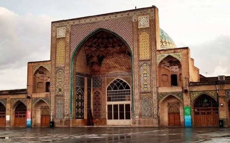 صحن مسجد جامع عتیق قزوین