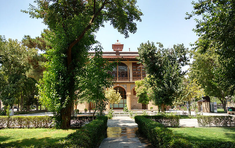 کاخ چهل‌ستون در قزوین