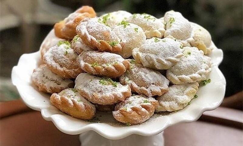 شیرینی قطاب از سوغات استان کرمان به همراه طرز تهیه - دوستداران ایران